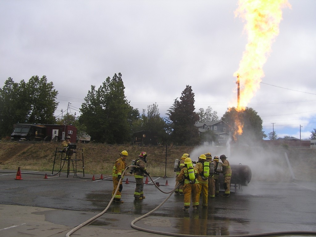 loading Gallery/Training/Propane, 8oct2011/fullsize/111008 019.JPG... or select a thumbnail